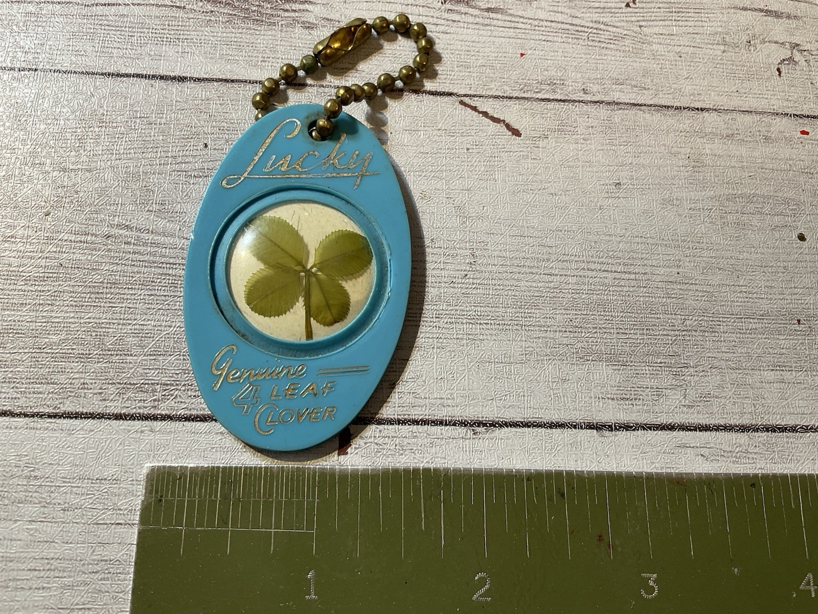 VINTAGE HUNTINGTON LONG ISLAND NY SERVICE STATION 4 LEAF CLOVER KEY RING FOB