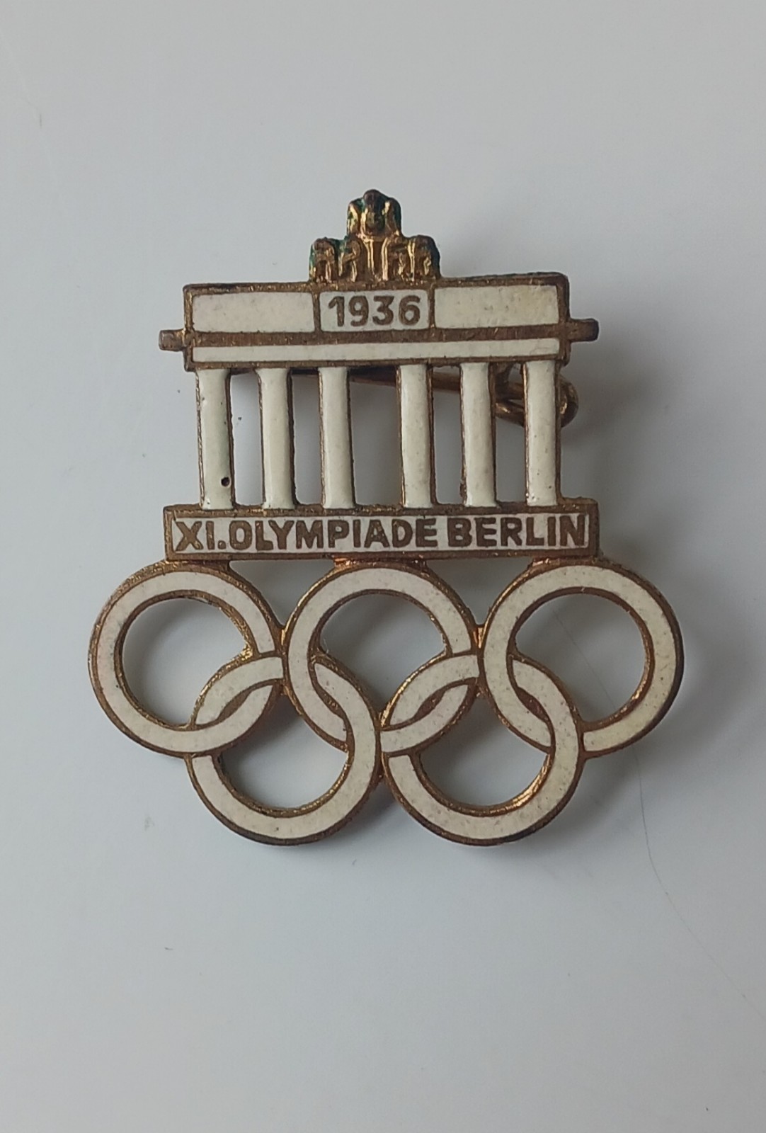 Authentic 1936 Berlin Summer Olympic Games Vitreous Enamel Visitor Pin/Badge