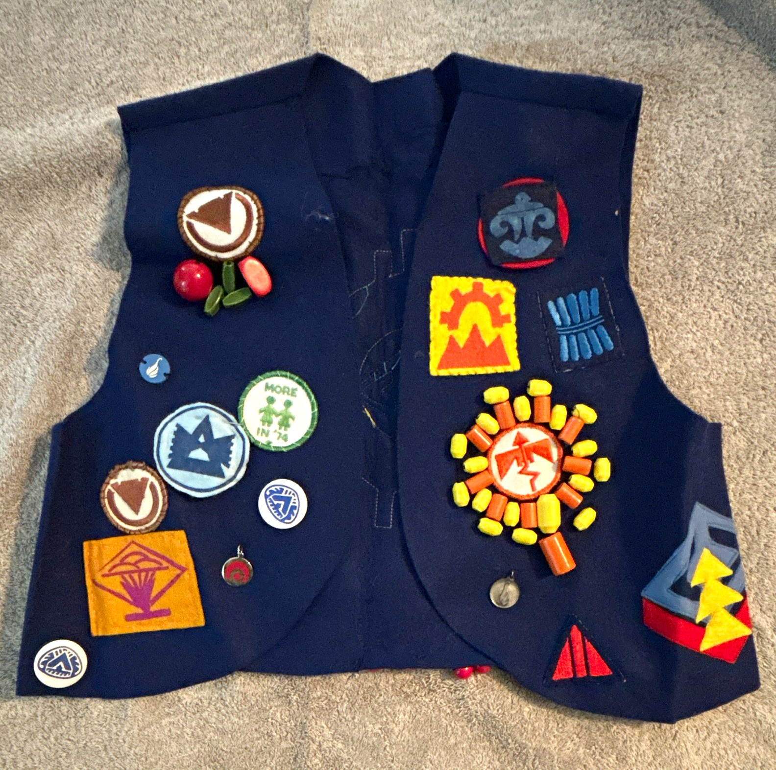 Vintage 70s Campfire Girls Dark Blue Uniform Vest Assorted Patches Badges & Pins