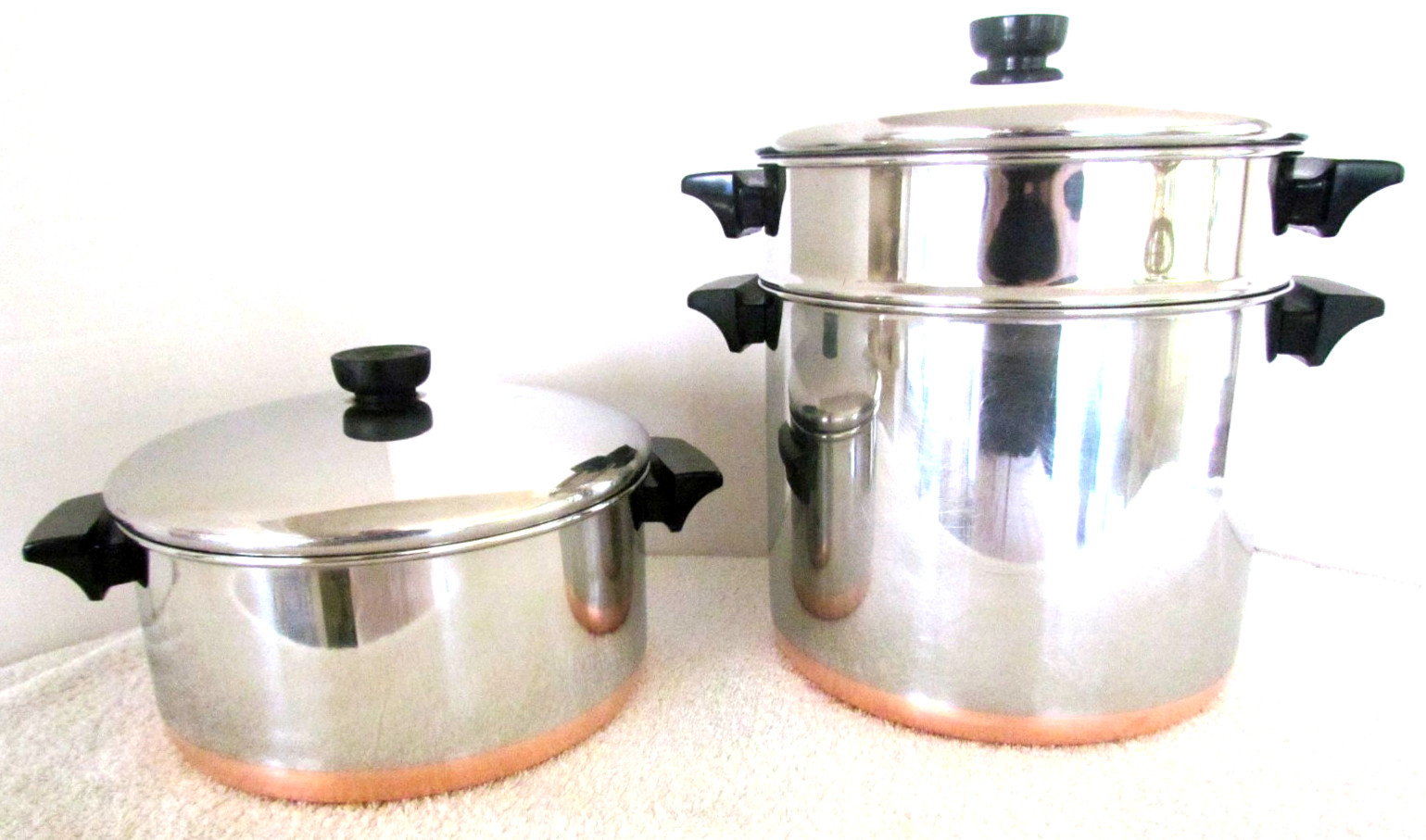 VINTAGE REVERE WARE STOCK POT DUTCH OVENS 4 1/2+ 8 QT WITH LARGE STEAMER INSERT VINTAGE REVERE WARE STOCK POT DUTCH OVENS 4 1/2+ 8 QT WITH LARGE STEAMER INSERT