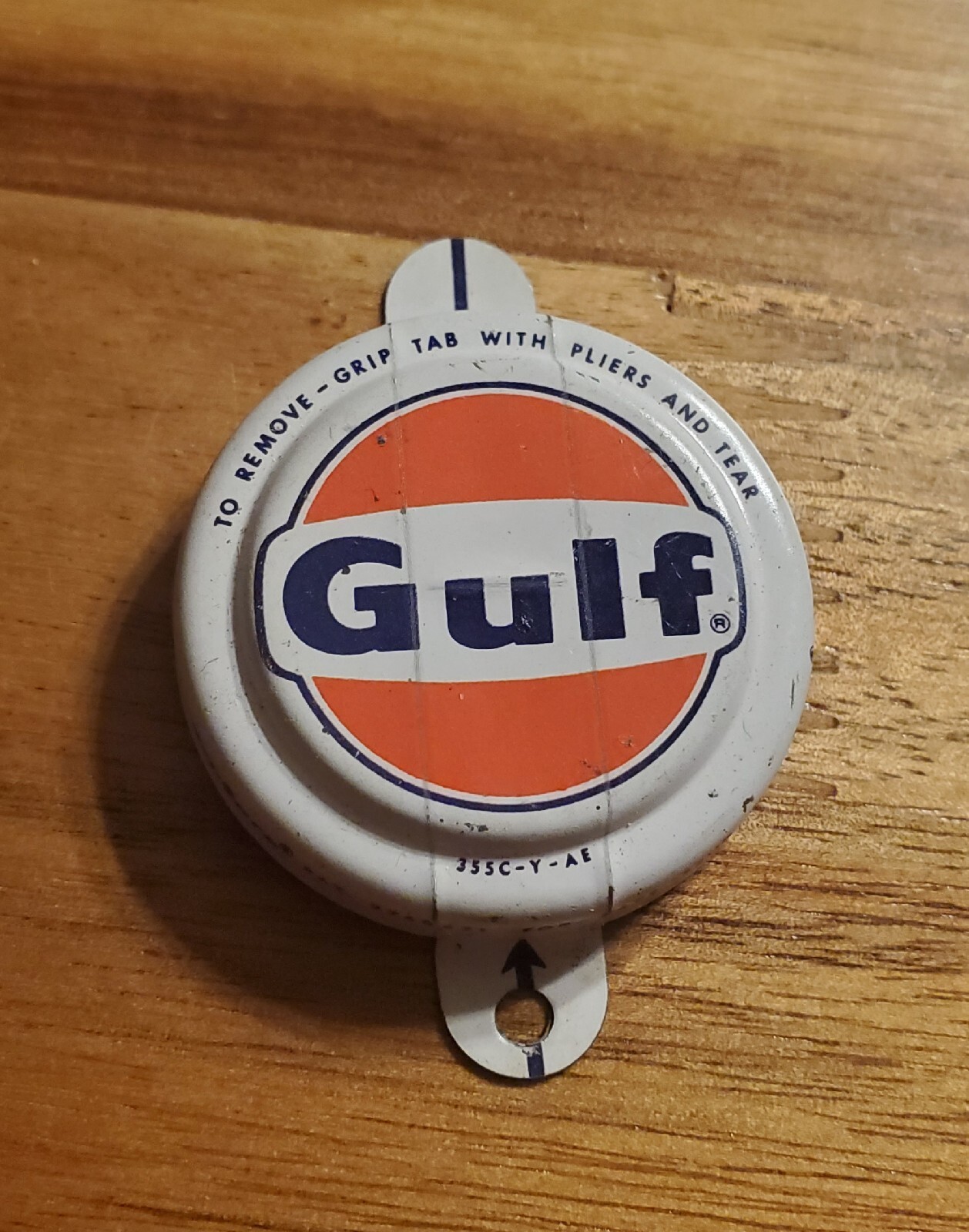 Vintage Gulf Oil Barrel Bottle Cap Gas Service Station Can Advertising  
