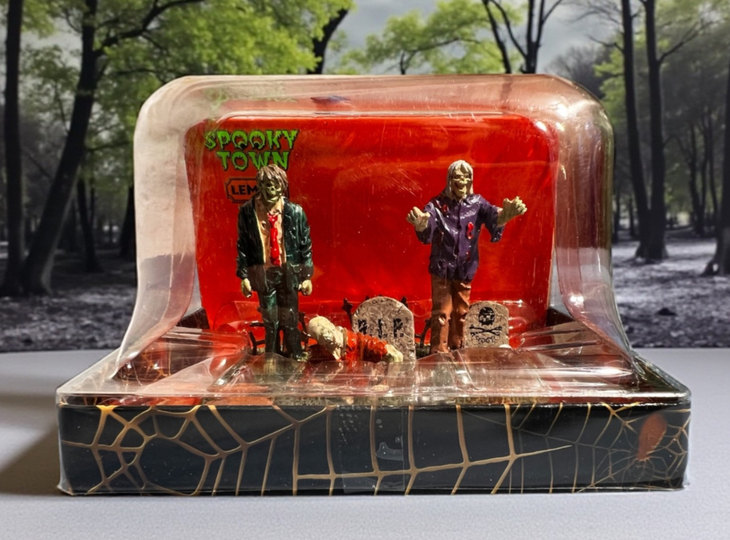 LEMAX Spooky Town Halloween Village \