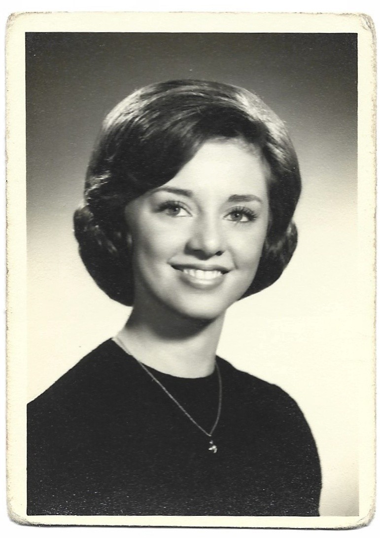 BEAUTIFUL LADY Vintage Photo 1950 American Teenage Girl Named Barbie Nice Smile BEAUTIFUL LADY Vintage Photo 1950 American Teenage Girl Named Barbie Nice Smile