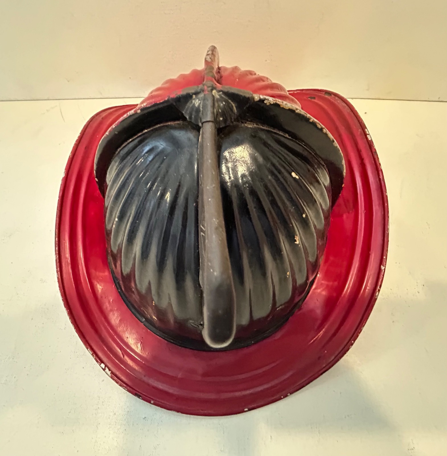 Vintage CAIRNS & BROTHER Aluminum Fire Helmet ( model 350 Senator) - NY