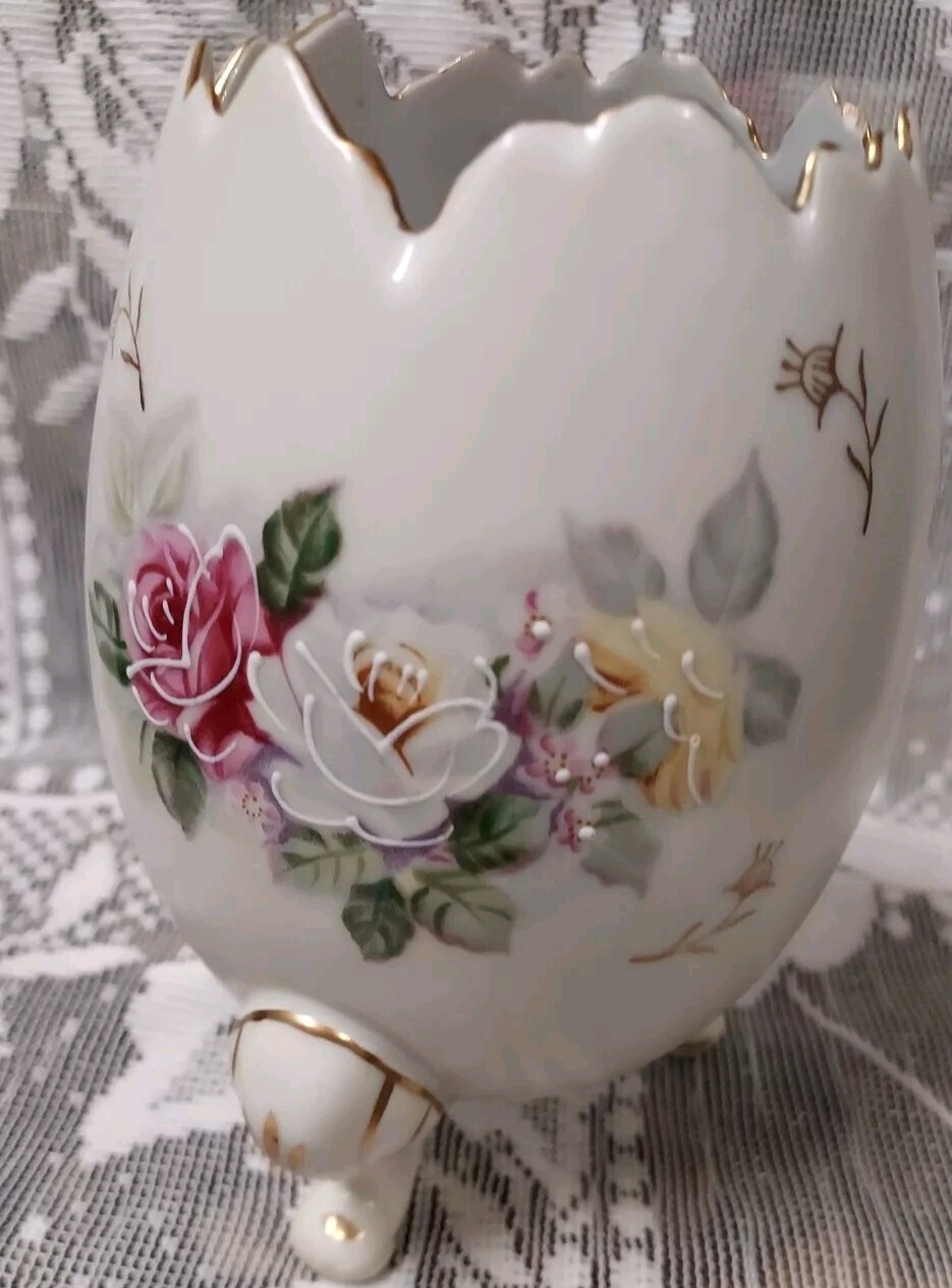 Vintage Porcelain Open Egg Vase Gold Trim Footed Handpainted Floral 6\ Vintage Porcelain Open Egg Vase Gold Trim Footed Handpainted Floral 6\