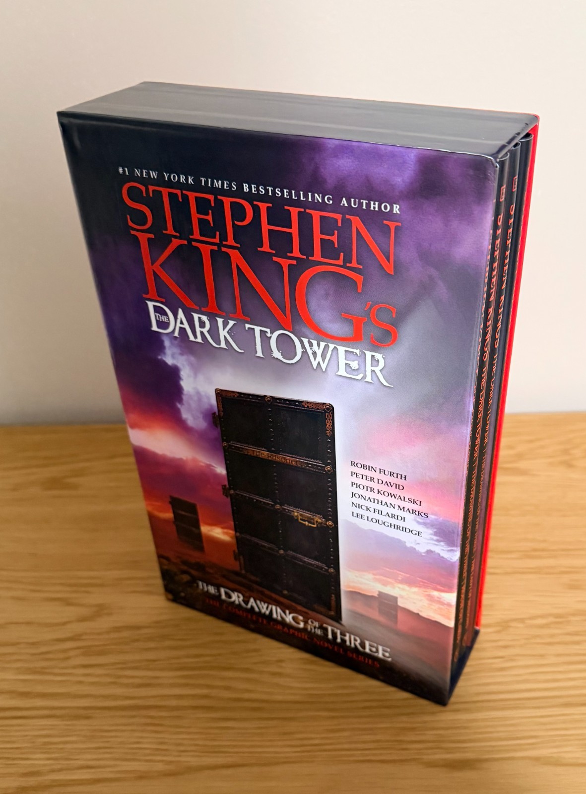 Stephen King's The Dark Tower: Drawing of the Three Graphic Novel Set Stephen King's The Dark Tower: Drawing of the Three Graphic Novel Set