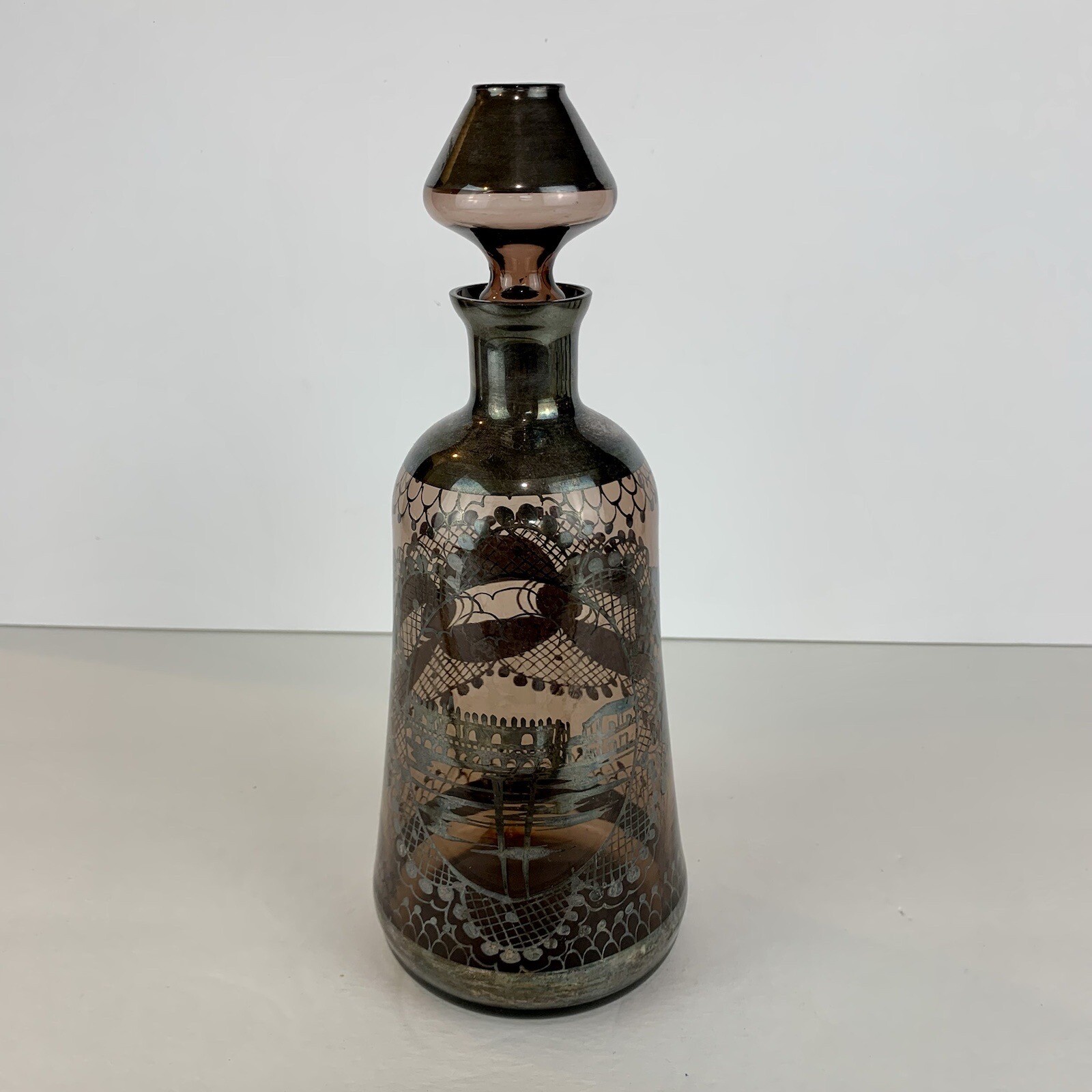 Vintage Venetian Amethyst Glass Decanter Silver Overlay Venice City Scene 9.5\ Vintage Venetian Amethyst Glass Decanter Silver Overlay Venice City Scene 9.5\