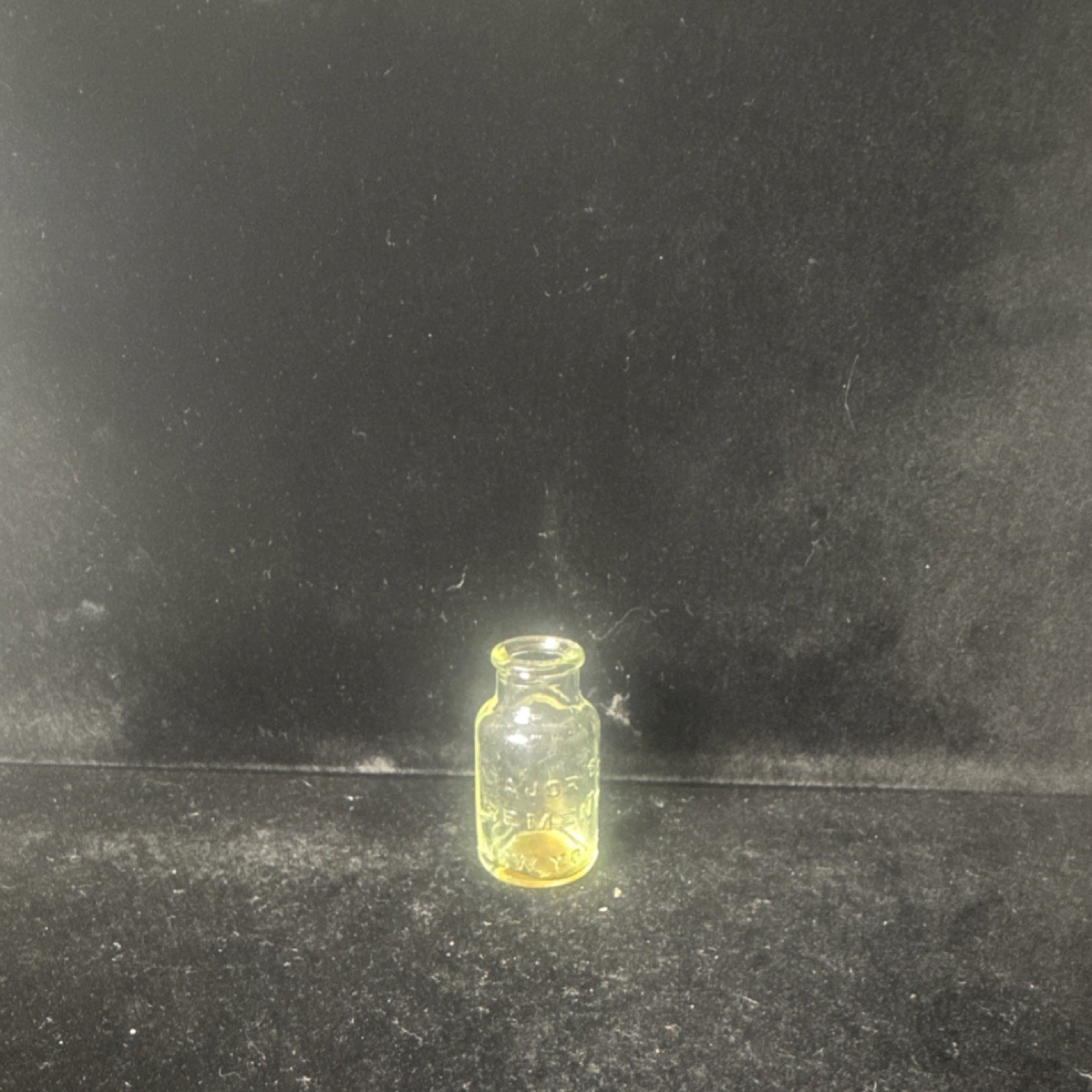 Major\'s Cement New York Clear Glass Bottle Collectible