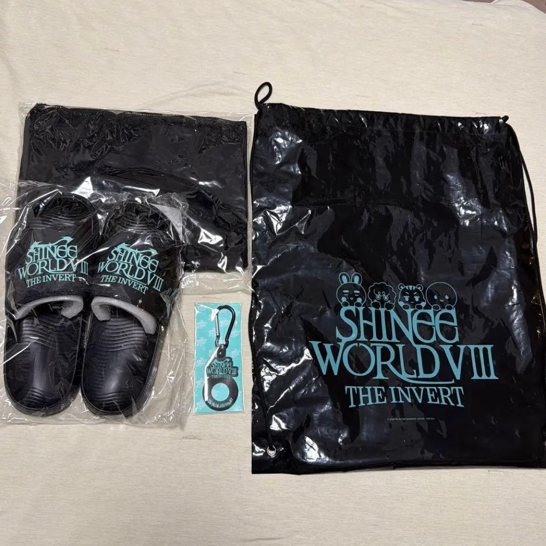 SHINee WORLD VIII THE INVERT Premium Seat Benefits