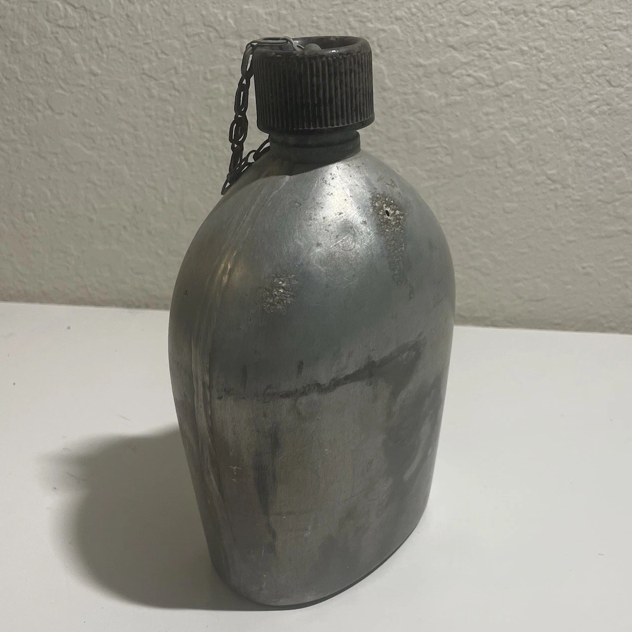 U.S. A.G.M. Co 1945 Military Canteen/Flask w/ Screw Cap & Chain WWII