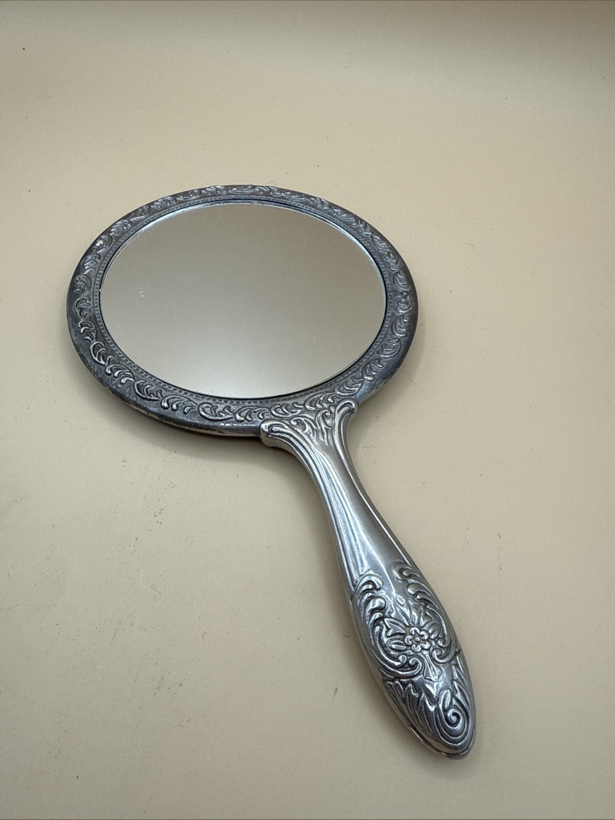 Antique Vintage Beautiful Silver Plated Ornate Vanity Hand Held Mirror Heavy