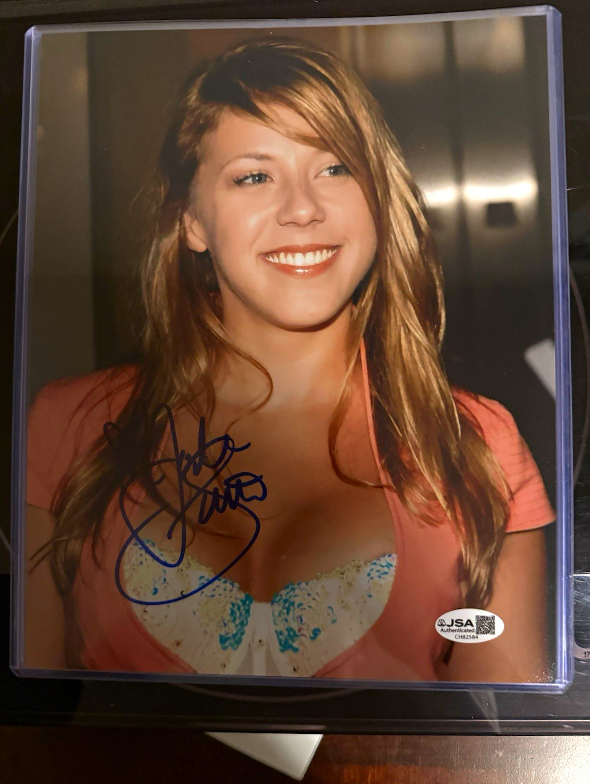 Jodie Sweetin Signed Original Celebrity Photo Portrait - JSA Authentication