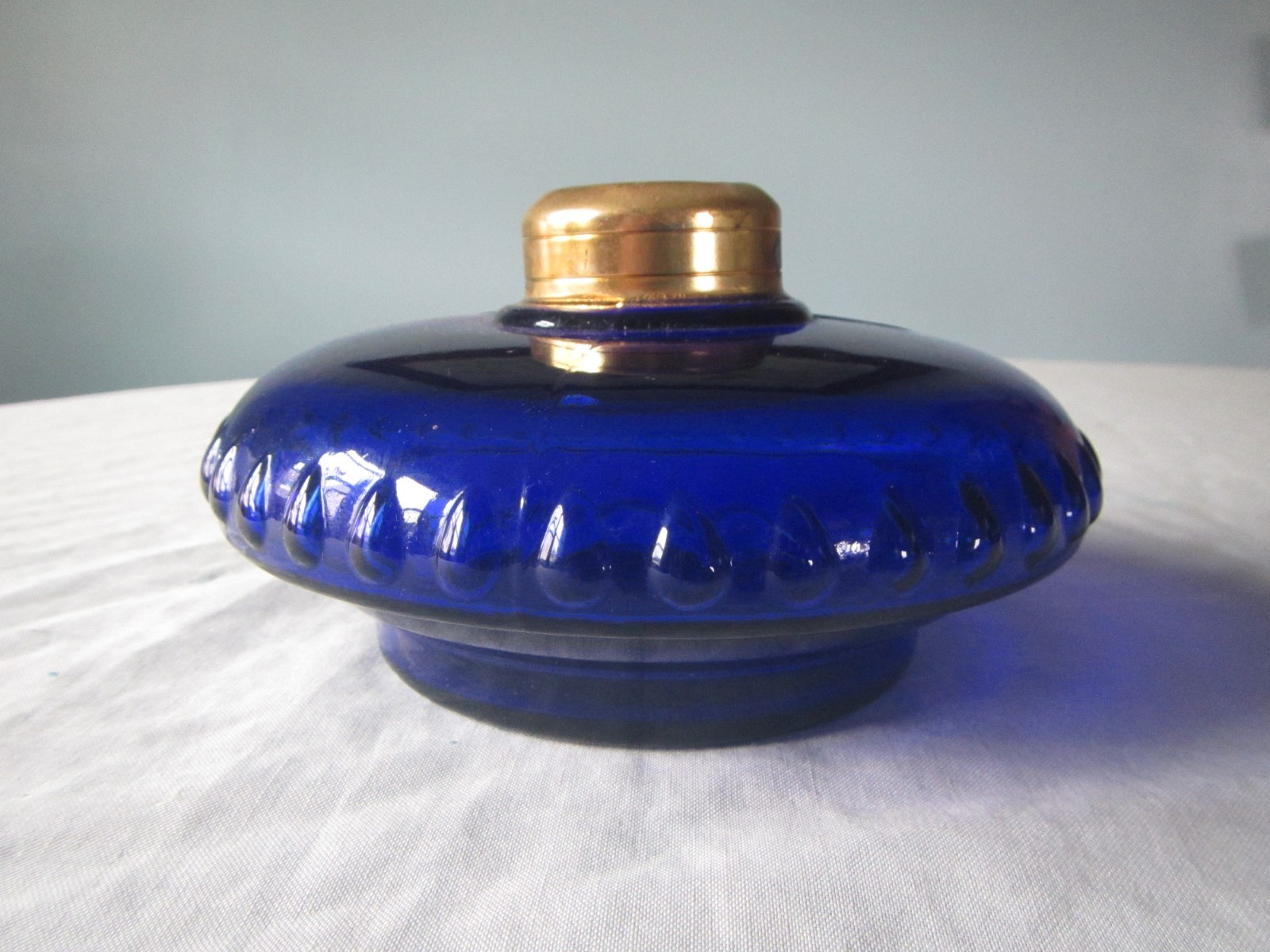 vintage cobalt blue glass kerosene oil lamp font for wall bracket(no 2 collar vintage cobalt blue glass kerosene oil lamp font for wall bracket(no 2 collar