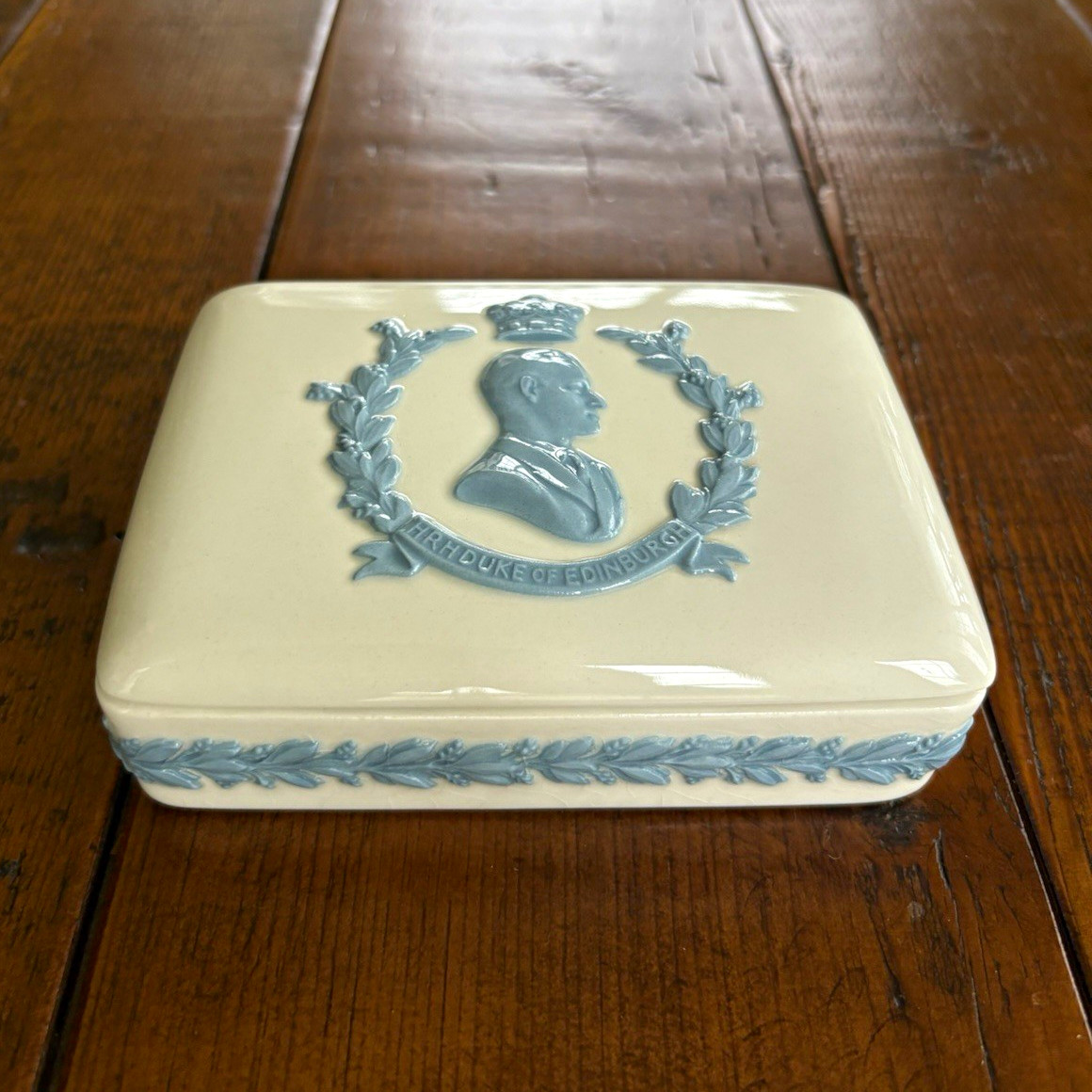 Vintage 1953 Wedgwood Queen\'s Ware HRH Duke of Edinburgh Coronation Trinket Box