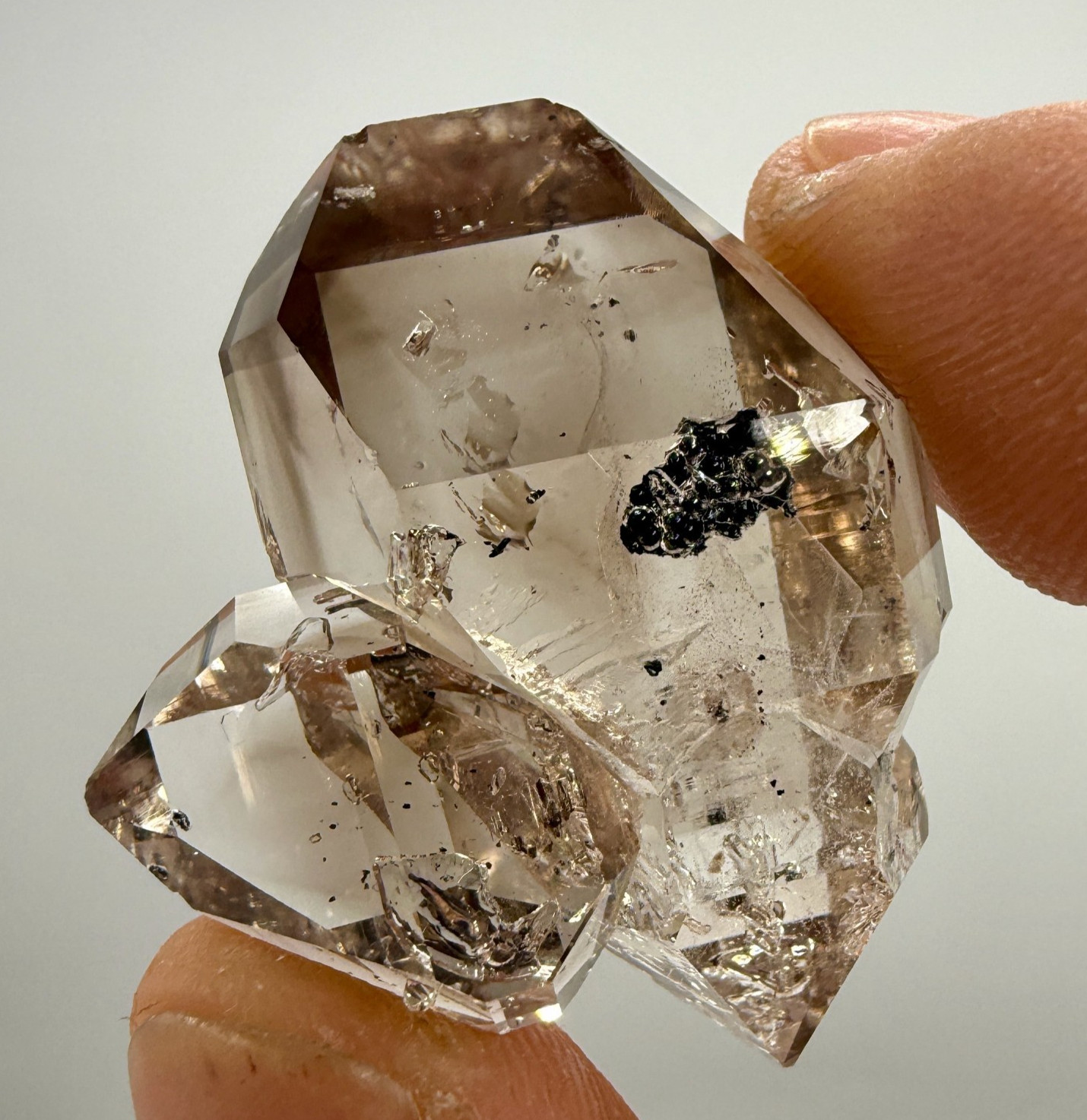 26.57 g Smoky Herkimer Diamond Gem, A+ Grade Clarity, Minor Hydrocarbon 26.57 g Smoky Herkimer Diamond Gem, A+ Grade Clarity, Minor Hydrocarbon