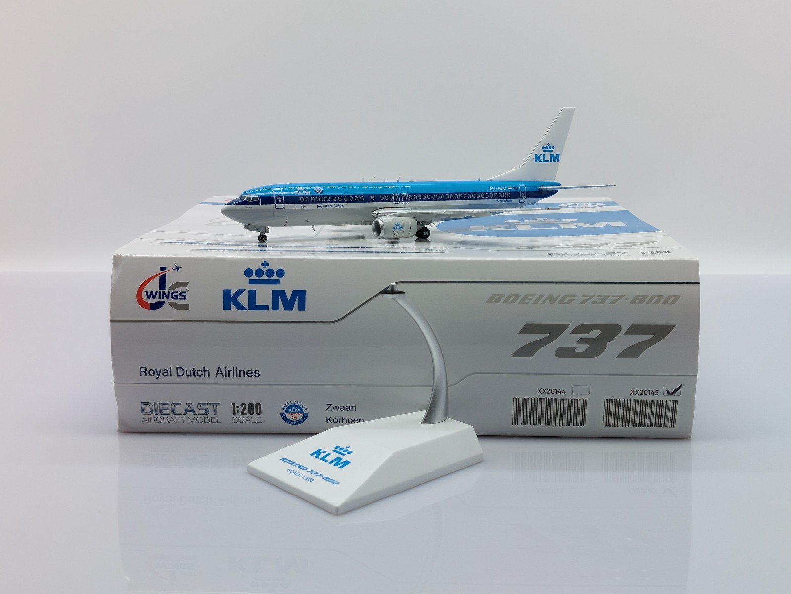 KLM B737-800 Reg: PH-BXC \