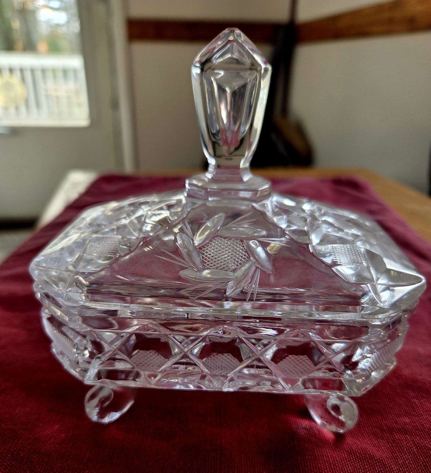 Pinwheel Pattern Footed Pressed Glass Vanity Jewelry Trinket Box  Dish, Vintage