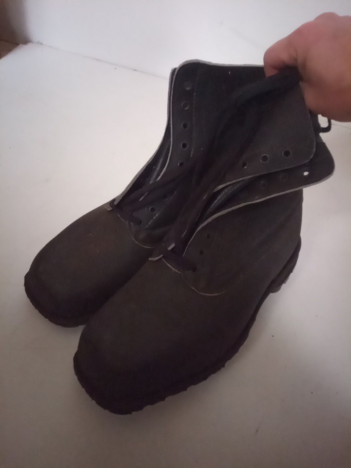 1977 Vintage Swedish Sweden πΈπͺ Military boots Trentorn 25, US 10. Never Used 1977 Vintage Swedish Sweden πΈπͺ Military boots Trentorn 25, US 10. Never Used