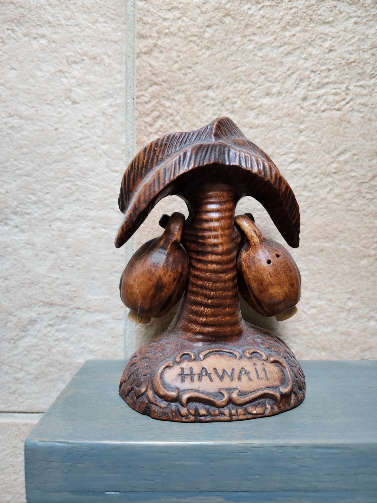 7 Vintage Hawaiian Salt and Pepper Shaker Sets