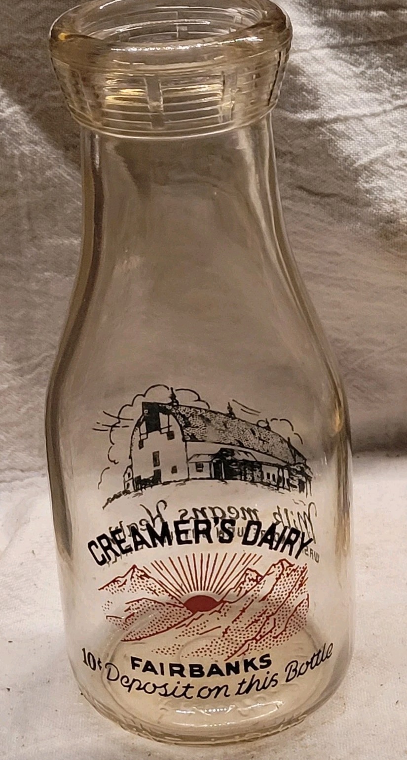 Rare Creamer's Dairy Fairbanks Alaska Pint Two Color Label Great Graphics Nice