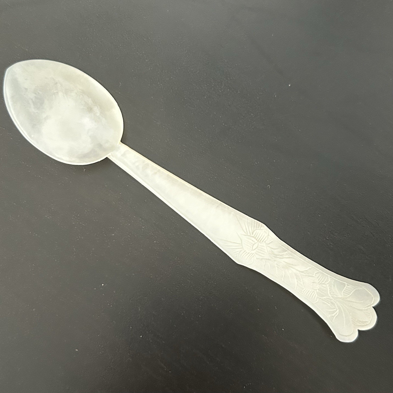 Vintage Mother Of Pearl Caviar Sugar Spoon Teaspoon Carved Handmade 5” Single Vintage Mother Of Pearl Caviar Sugar Spoon Teaspoon Carved Handmade 5” Single