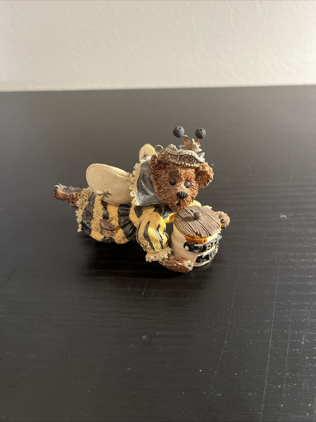 Vintage Boyds Bears Sage Buzzby Bee Ornament Bee Wise Honey Pot Vintage Boyds Bears Sage Buzzby Bee Ornament Bee Wise Honey Pot