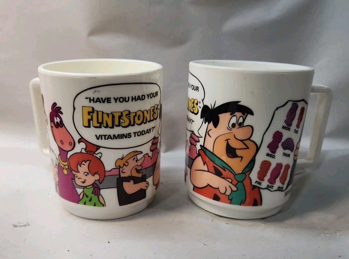 2 Vintage 1988 Flintstones Vitamin Plastic Mugs 2 Vintage 1988 Flintstones Vitamin Plastic Mugs