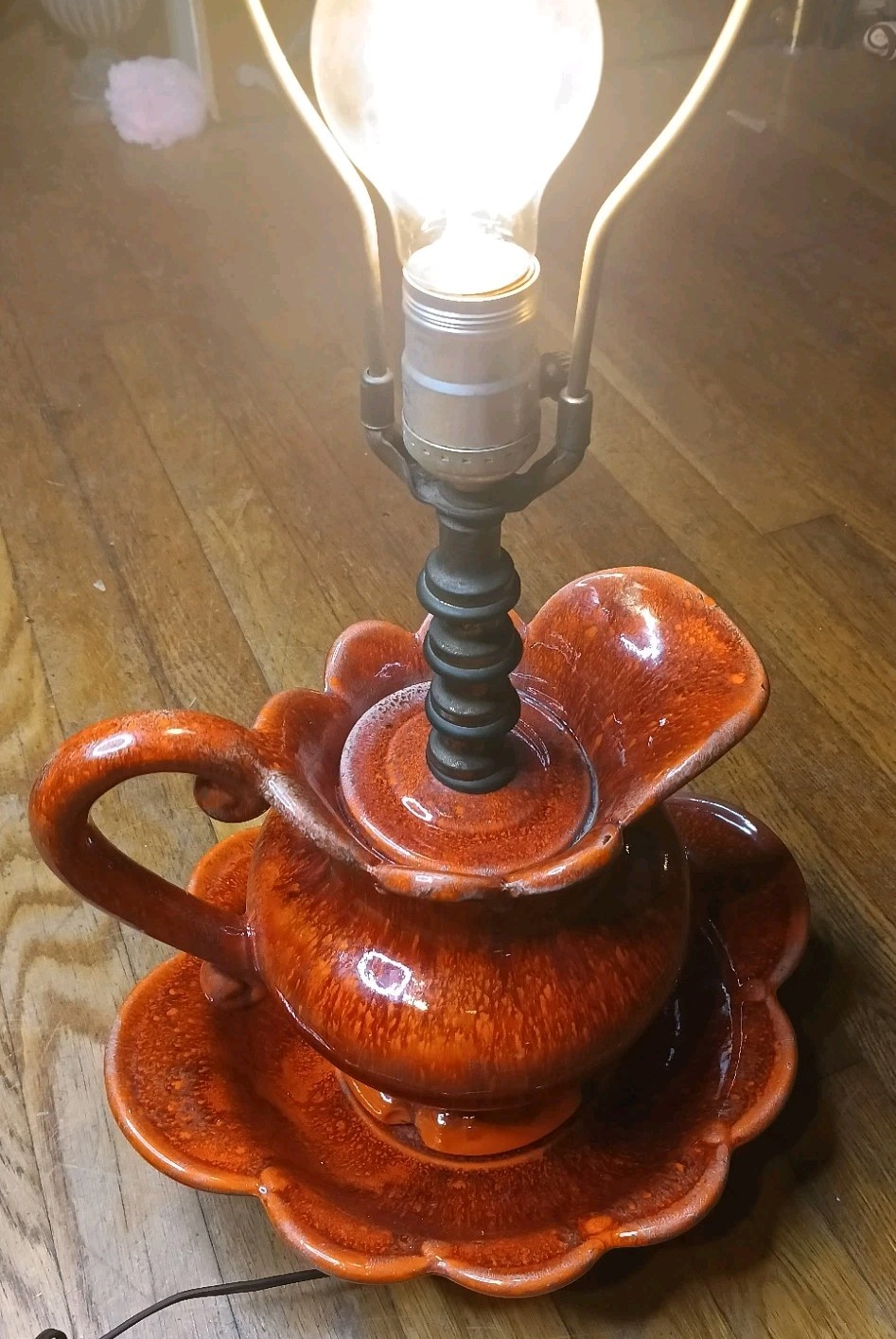  MID-CENTURY PICTURE/BASIN RED- BROWN CERAMIC COUNTRY LAMP REMARKABLY RARE db