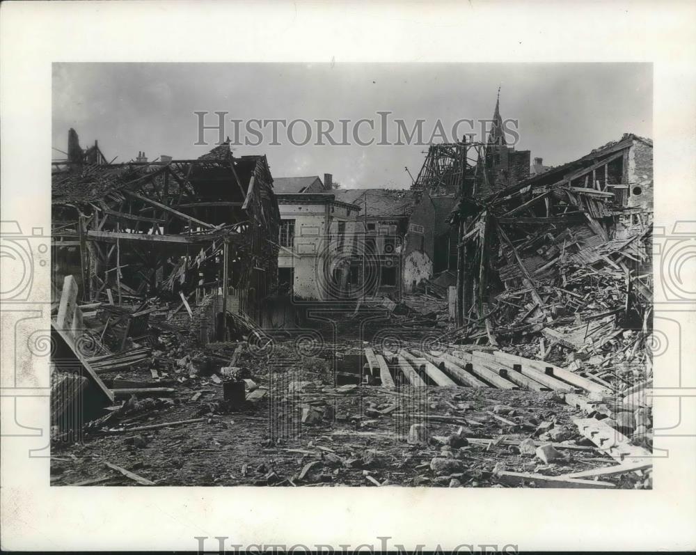 1918 Press Photo World War I - Bombed Buildings During Argonne Campaign 1918 Press Photo World War I - Bombed Buildings During Argonne Campaign