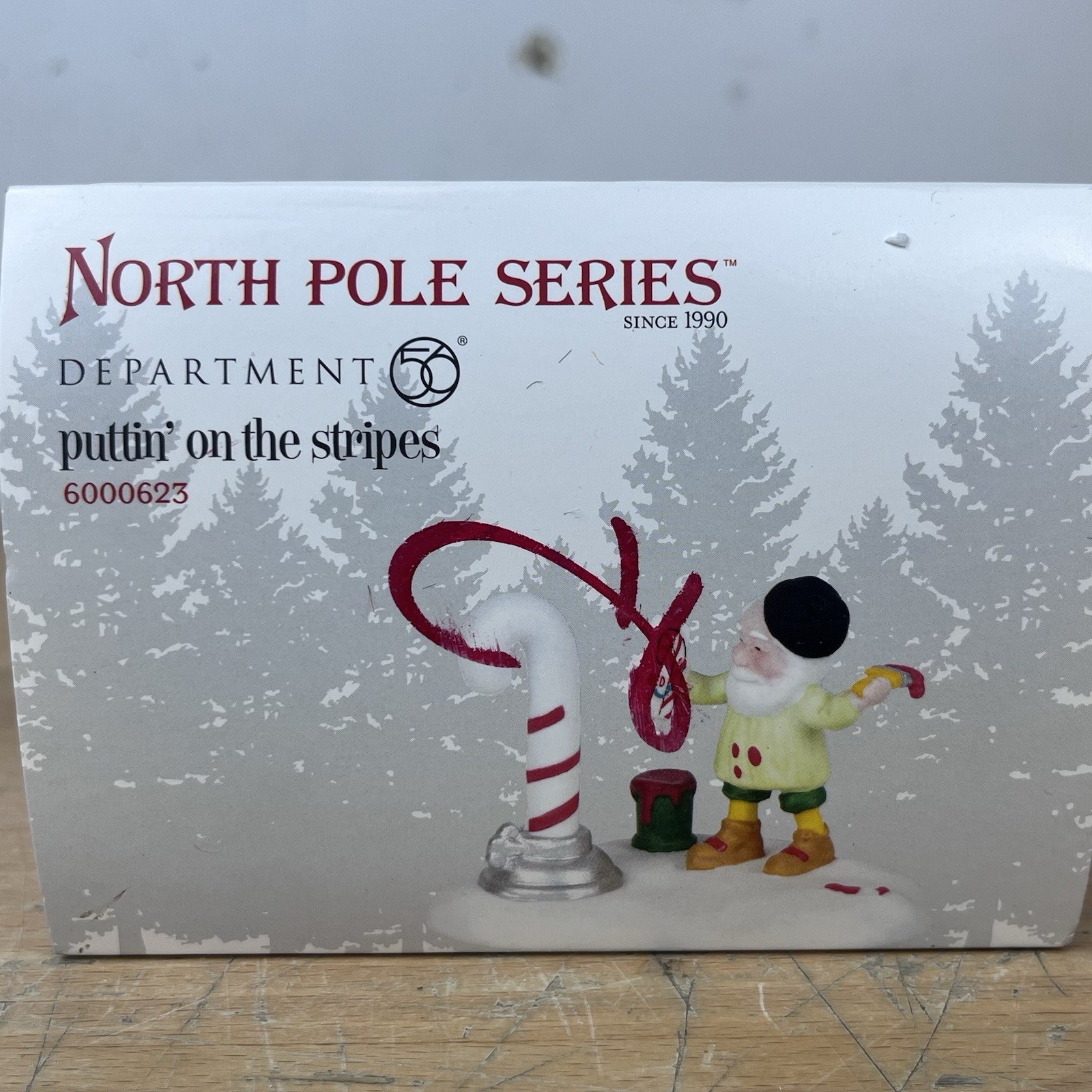 Dept 56 North Pole Accessory - Puttin' On The Stripes - 6000625 - NIB 