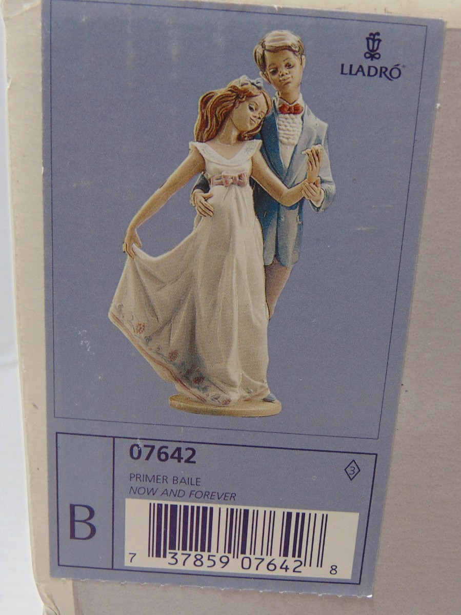 Vintage LLADRO PORCELAIN FIGURINE # 7642 