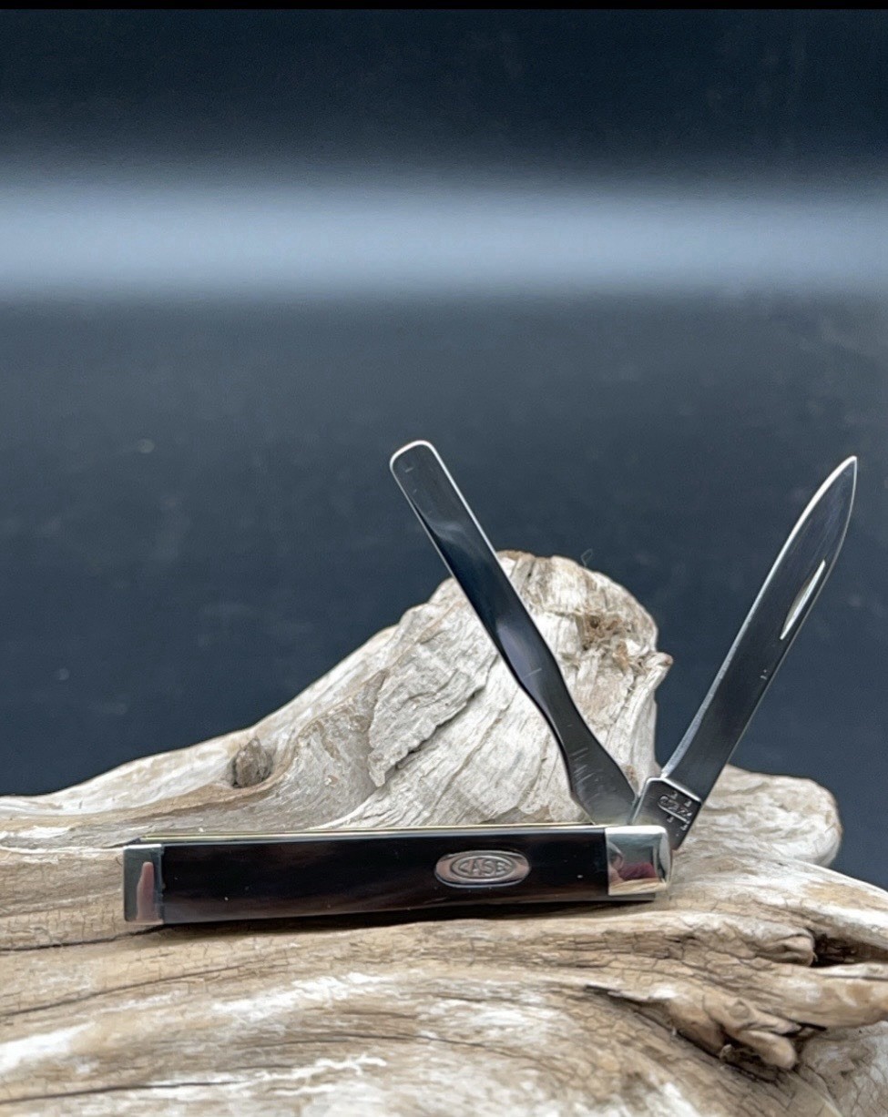 2006 Case XX USA Baby Doctor knife Blond Buffalo Horn handle refurbished Mint