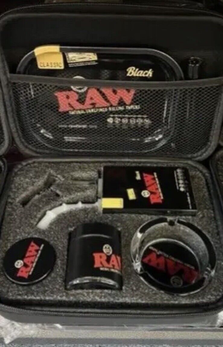 Raw COMBO KIT  with travel case grinder, jar, tray, water pipe, ashtray