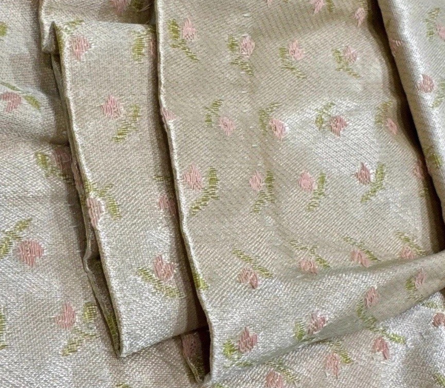 Vtg Beige Drapery/PatchWork Material,fabric,pink Tulip Flowers CottageCore Grany Vtg Beige Drapery/PatchWork Material,fabric,pink Tulip Flowers CottageCore Grany