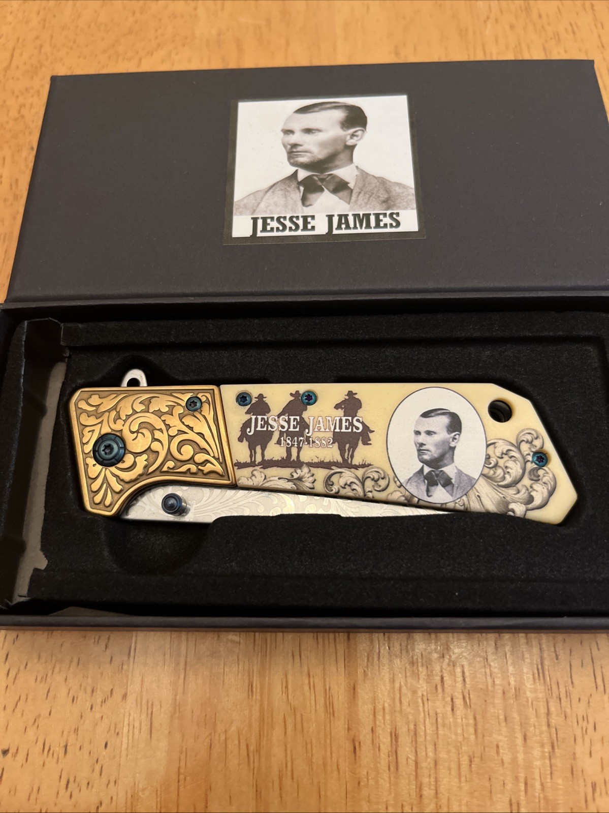 Jesse James Collectible Knife Jesse James Collectible Knife