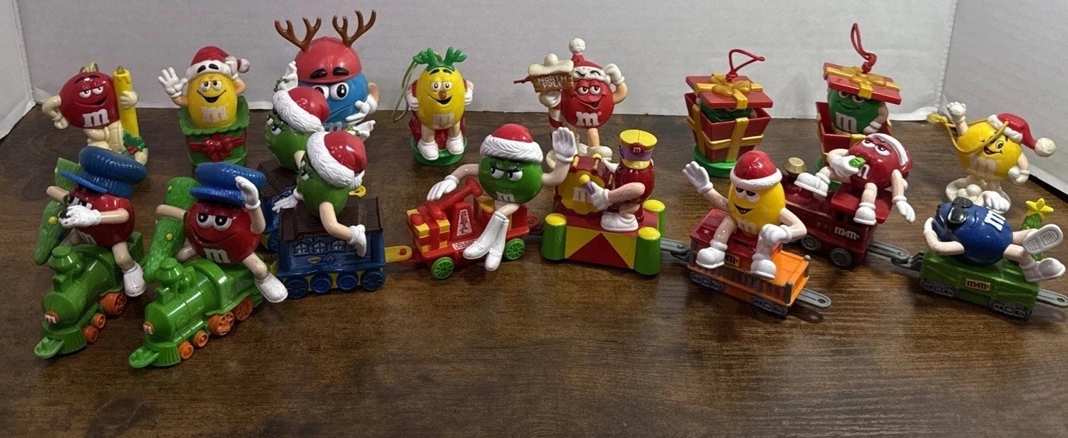 Vintage 2000\'s M&M Candy Christmas Holiday Train Circus Set COMPLETE PLUS EXTRAS