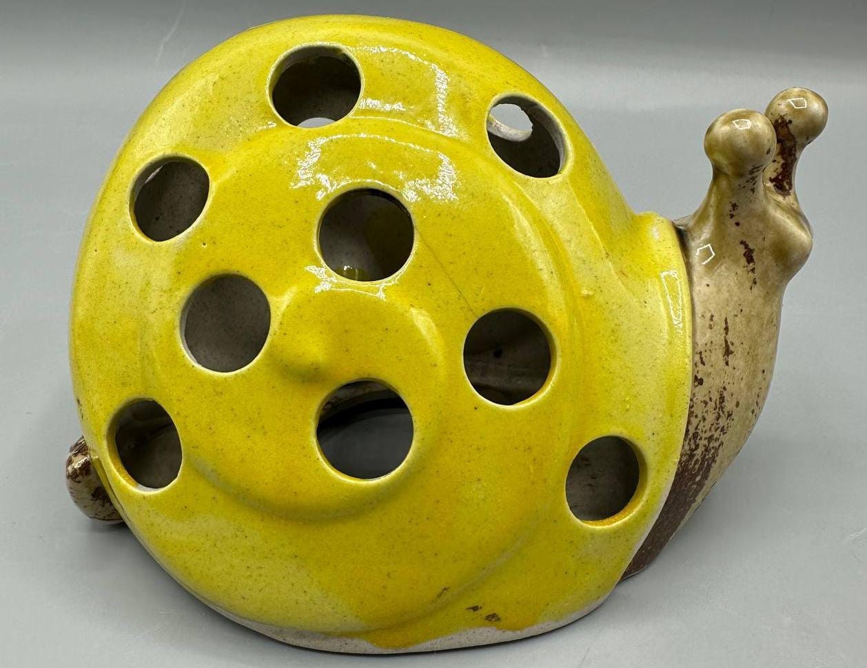 Vintage Yellow Ceramic Snail Flower Potpourri Holder Figurine Garden Decor Vintage Yellow Ceramic Snail Flower Potpourri Holder Figurine Garden Decor