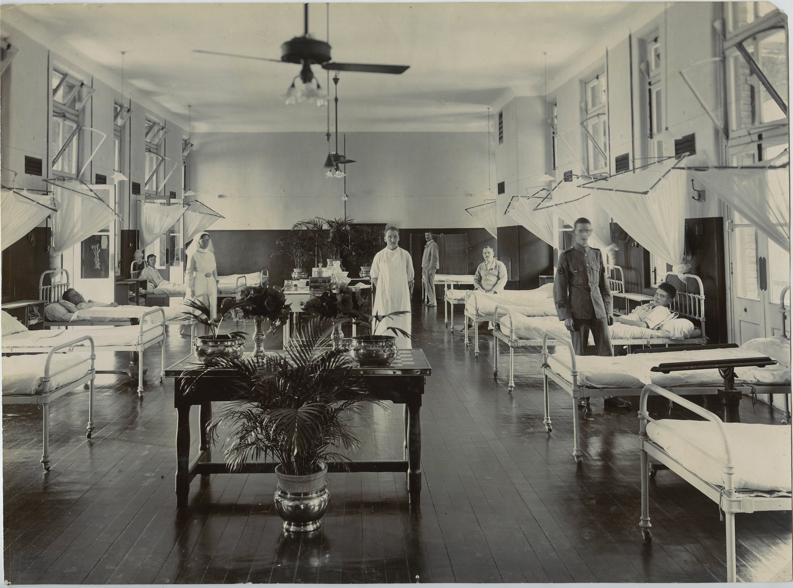 Military Hospital Ward Nurse Doctor Soldier Patients Beds c1910s VTG Photo