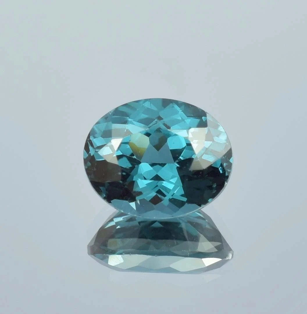 Indicolite Tourmaline 6.70Ct Blue Green Oval Gem For Rare Jewelry Making 6x5x3mm Indicolite Tourmaline 6.70Ct Blue Green Oval Gem For Rare Jewelry Making 6x5x3mm
