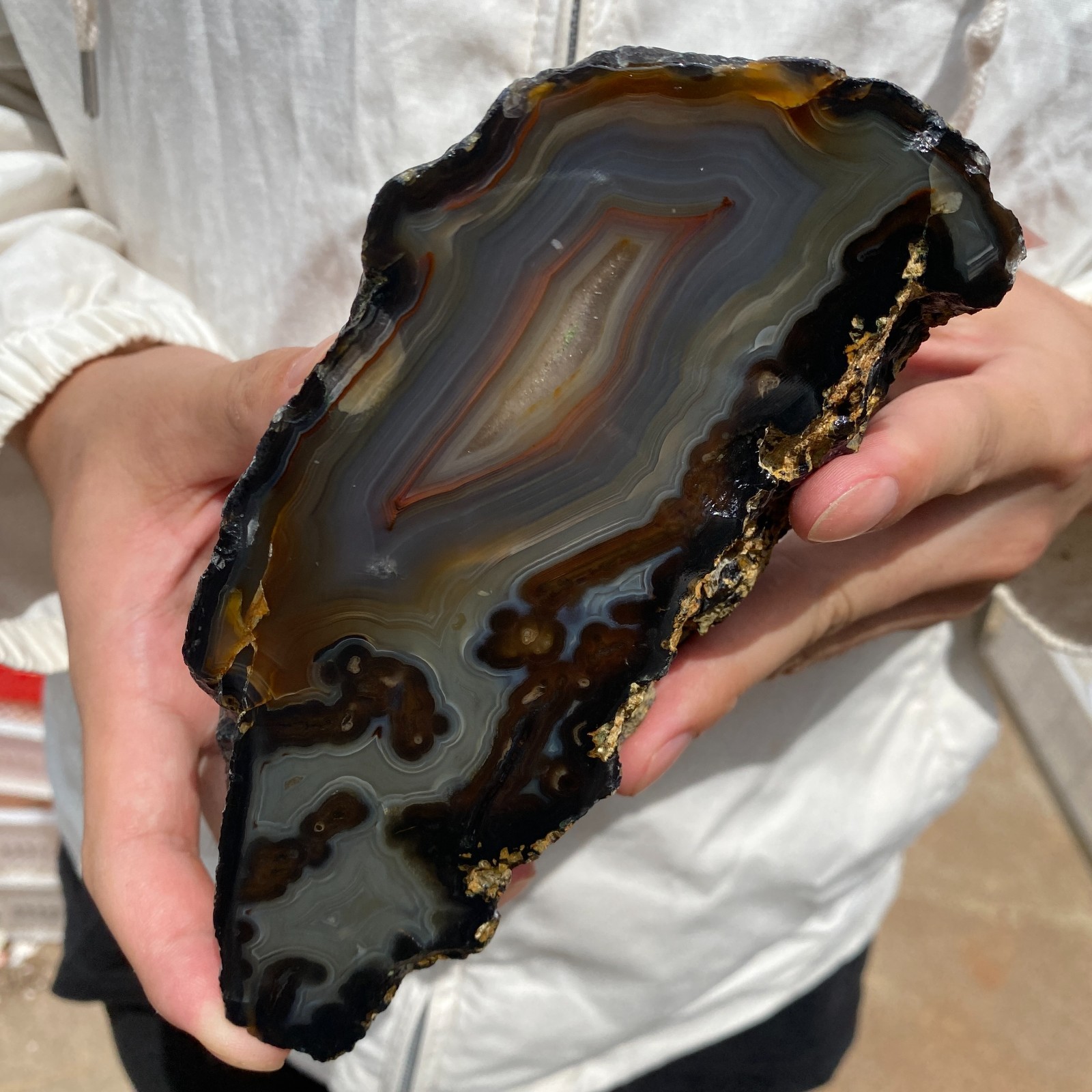 4.4lb Natural Lace Banded Agate Quartz Crystal Rough mineral specimens，Brazil
