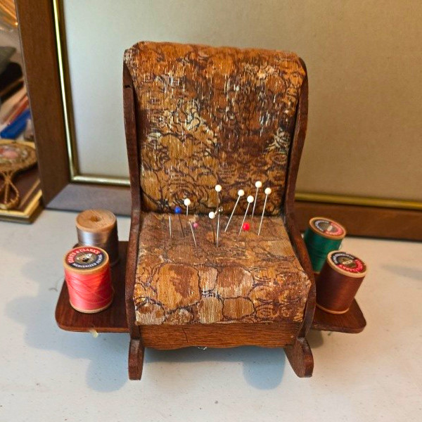 Vintage Wood & Fabric Sewing Pin Cushion w/ Thread Spool Holders Vintage Wood & Fabric Sewing Pin Cushion w/ Thread Spool Holders