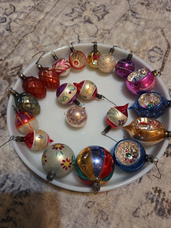  Vintage Miniature Mini Mercury Glass Christmas Tree Ornaments Cone Indented 20