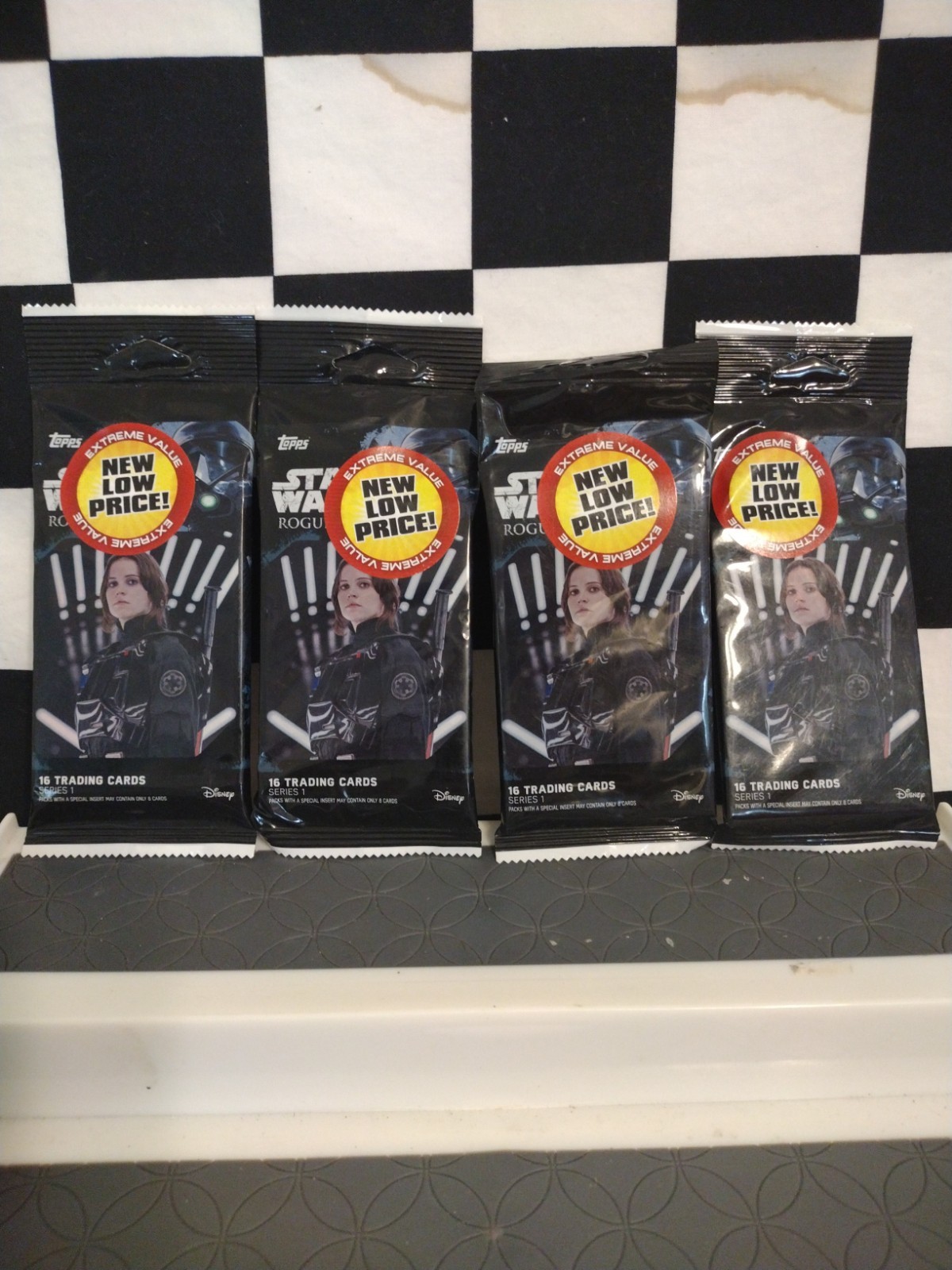 4Topps 2016 Star Wars Rogue One Fat Packs 16 Per Pack Series 1 Trading Cards New 4Topps 2016 Star Wars Rogue One Fat Packs 16 Per Pack Series 1 Trading Cards New