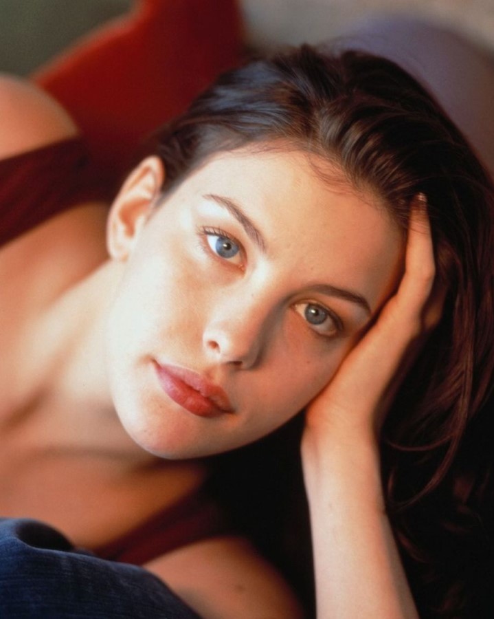 Liv Tyler in an 11 Liv Tyler in an 11