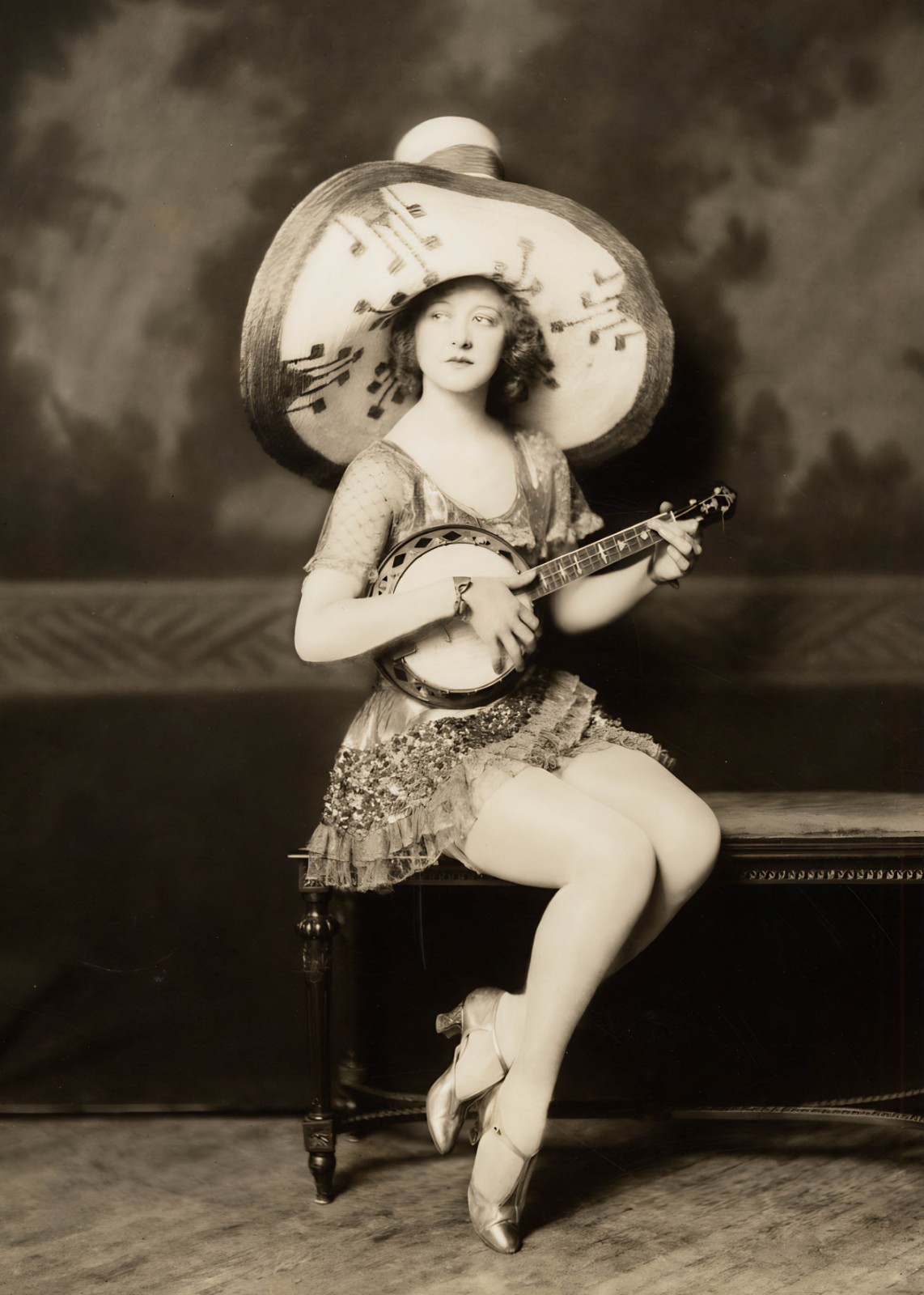 ADA MAY WEEKS Ziegfeld Follies Actor with Banjo 1927 - Photo Image 5 x 7 in