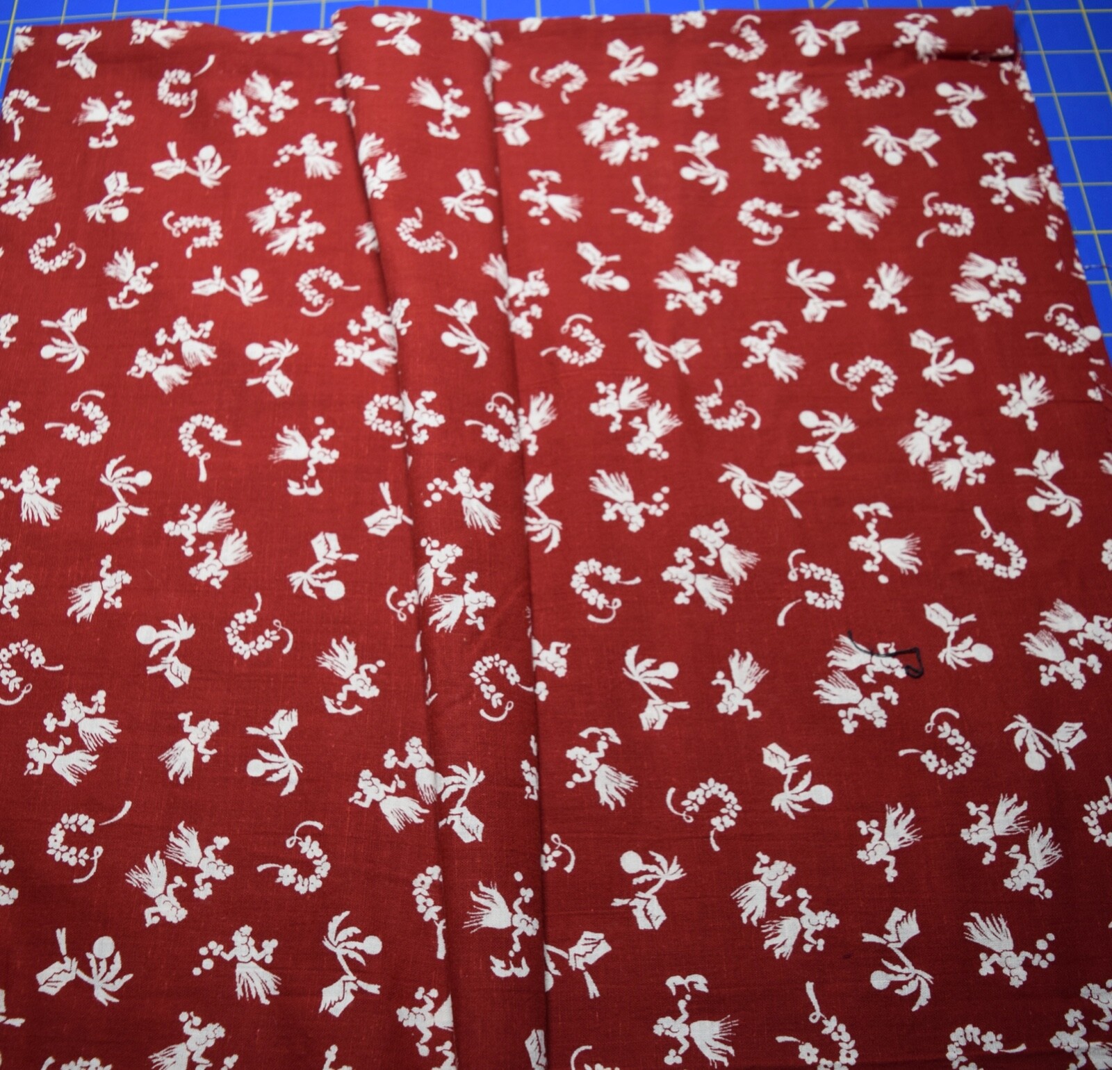 2397 1/2 yd vintge 1940's Tropical print cotton, red/white, tropical dancers 2397 1/2 yd vintge 1940's Tropical print cotton, red/white, tropical dancers
