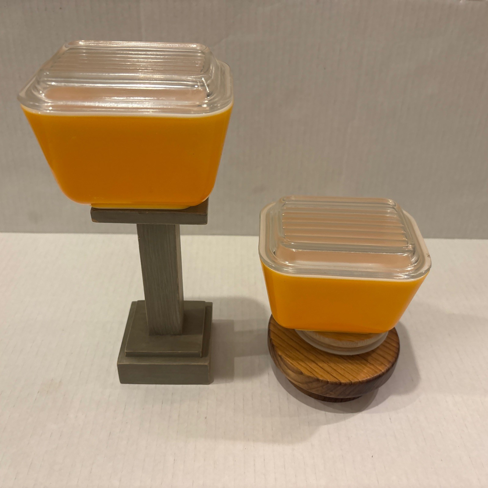 Vintage Pyrex Friendship Orange 501 Refrigerator Dishes Set w/Lids  Excel Cond