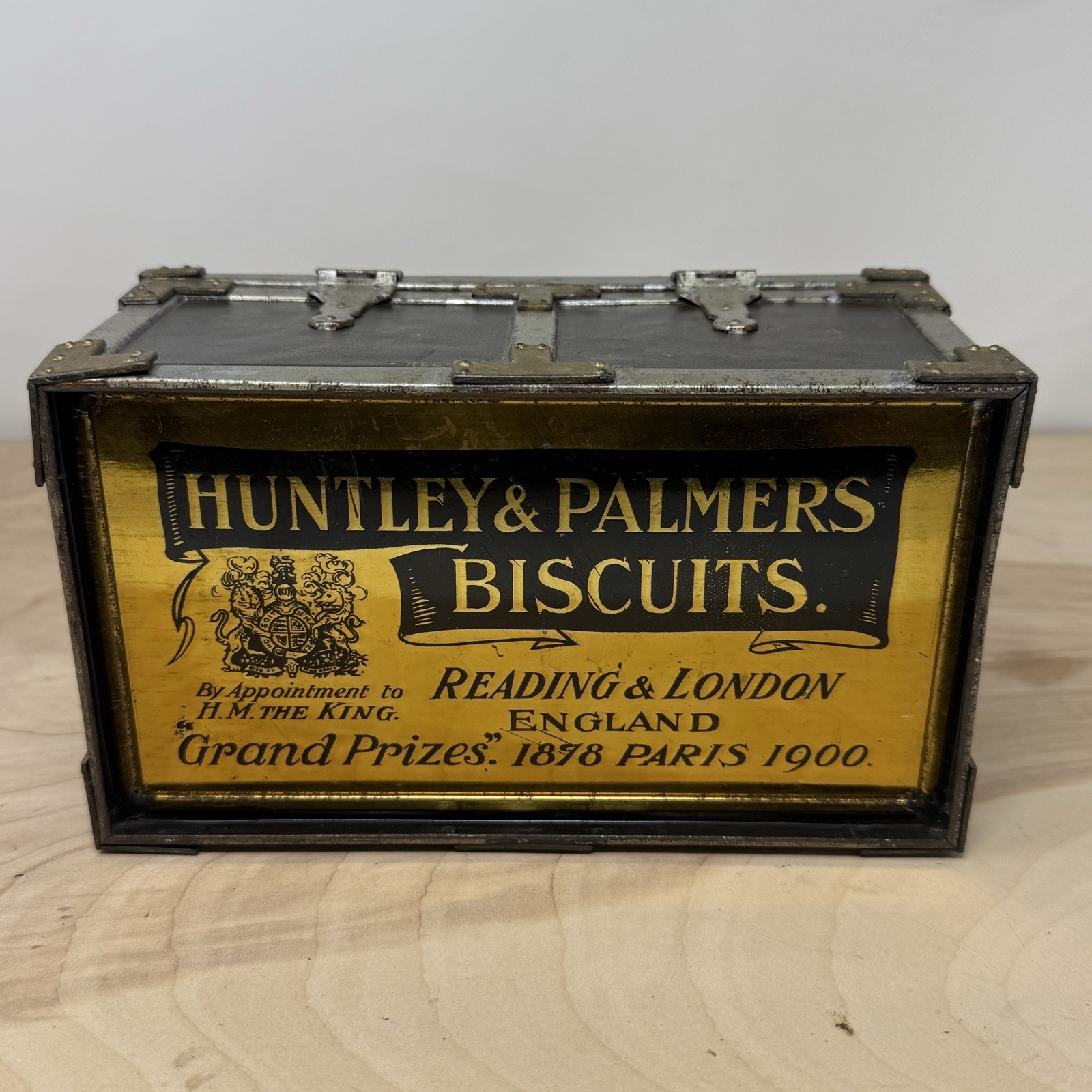 Vintage Huntley & Palmer's Vintage Huntley & Palmer's