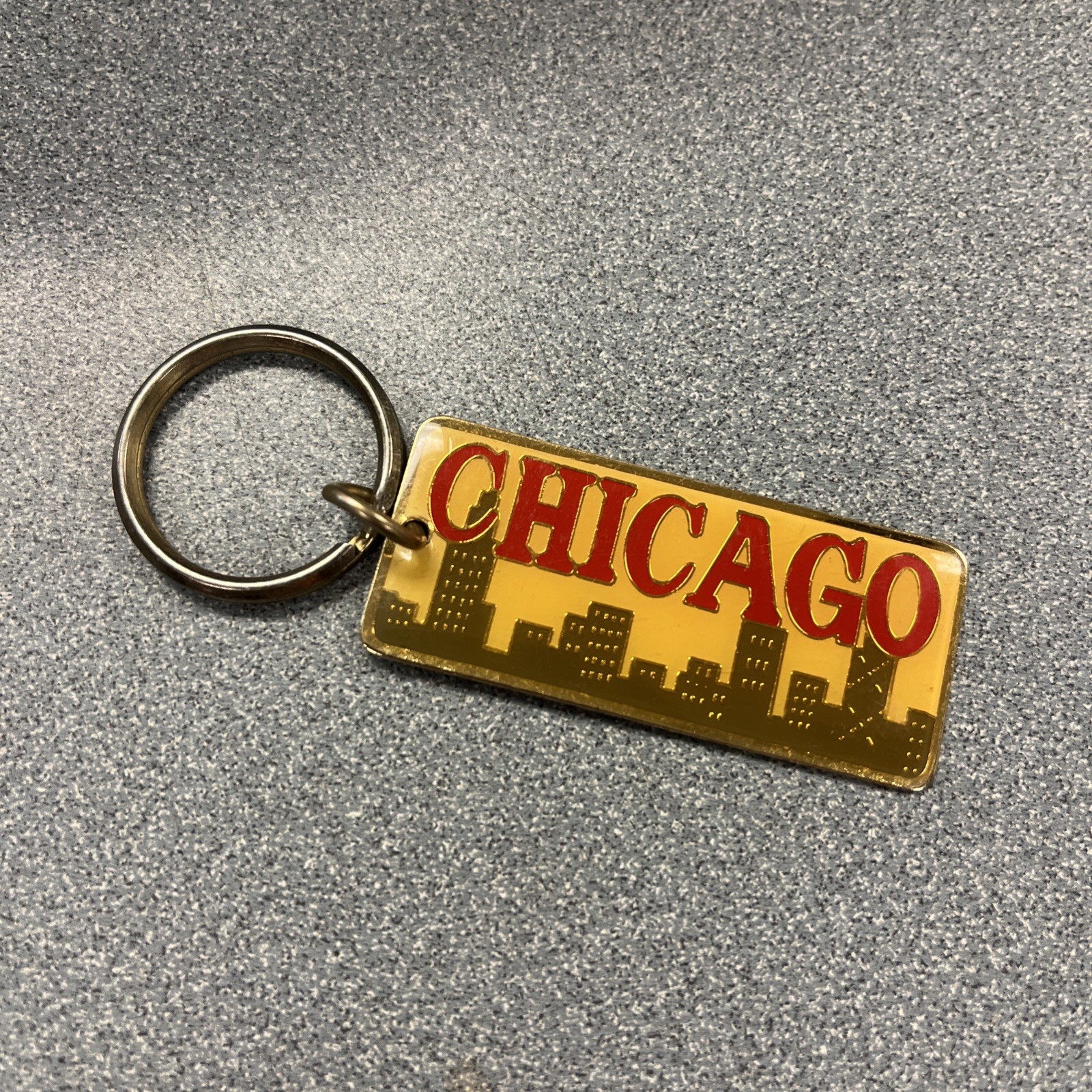 Vintage Chicago Illinois Downtown Skyline Keychain Key Ring Enameled Brass 3.5”