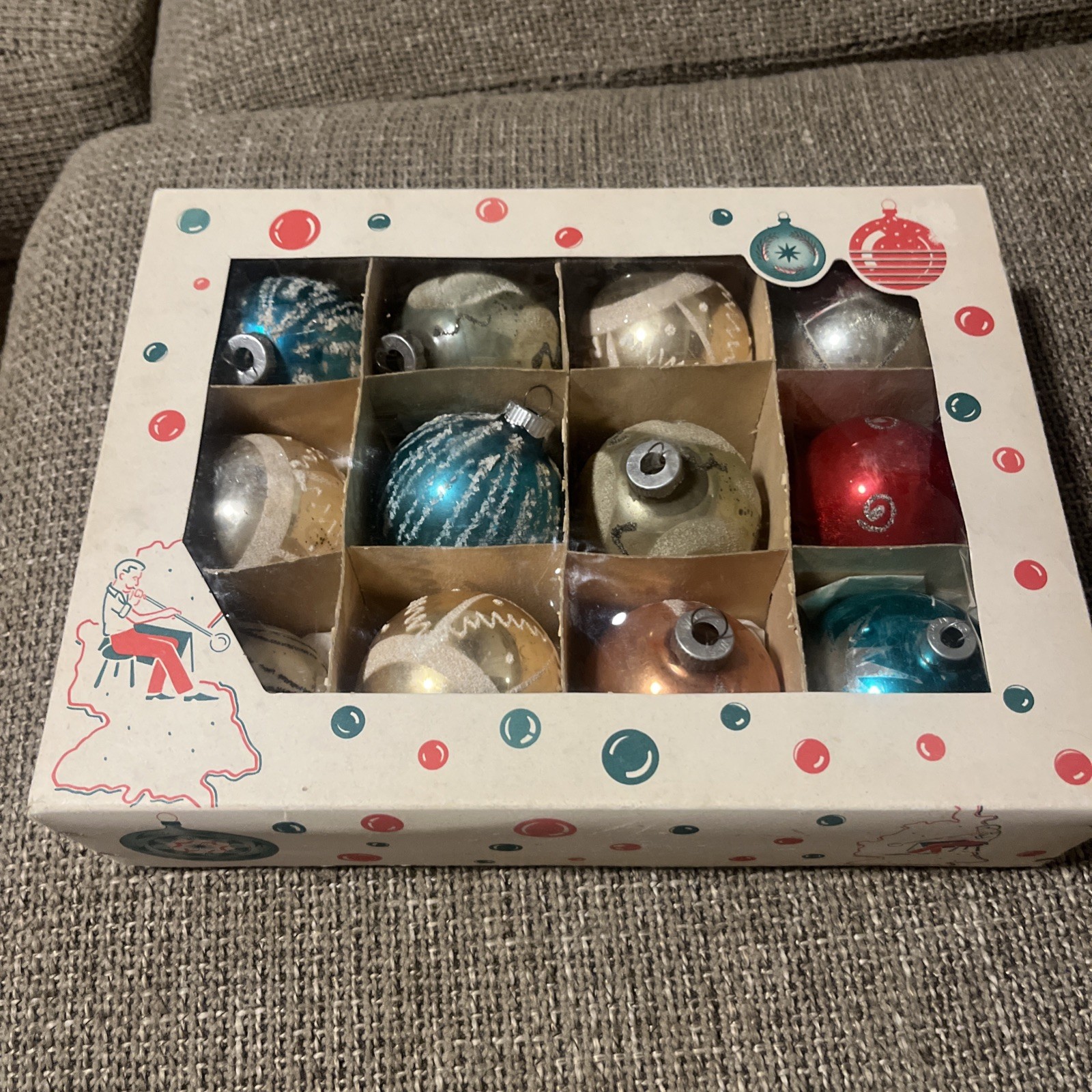 Vintage Shiny Brite Snow Covered German Christmas Ornament Box Set blown Glass  Vintage Shiny Brite Snow Covered German Christmas Ornament Box Set blown Glass 